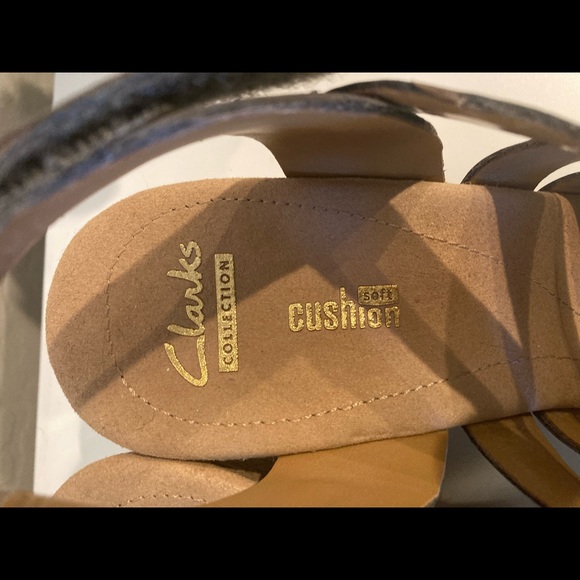 CLARKS Comfort Sandals. Size 12. Taupe; Velcro closure on back; worn once. 🌸 - Picture 4 of 6